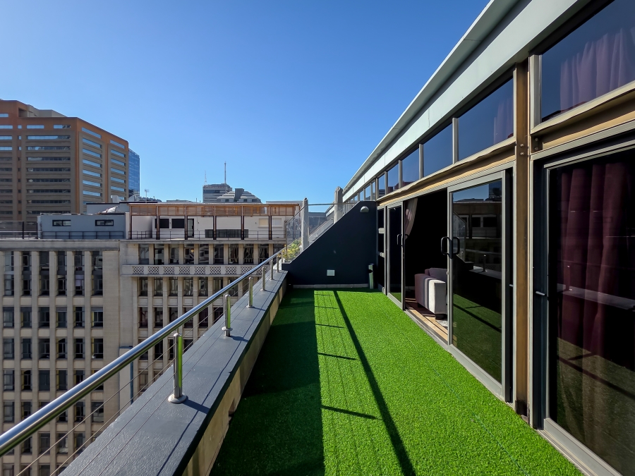 2 Bedroom Property for Sale in Cape Town City Centre Western Cape